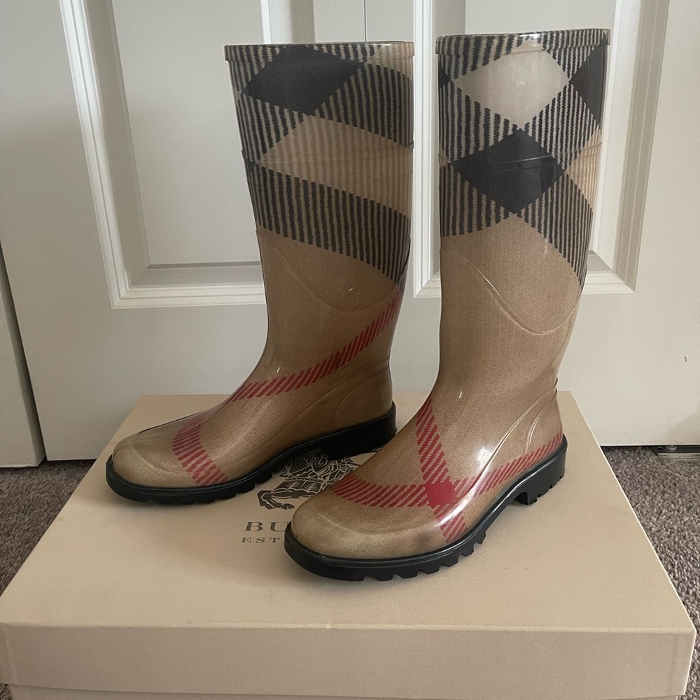 Burberry Nova Check Rainboots - Size 37
